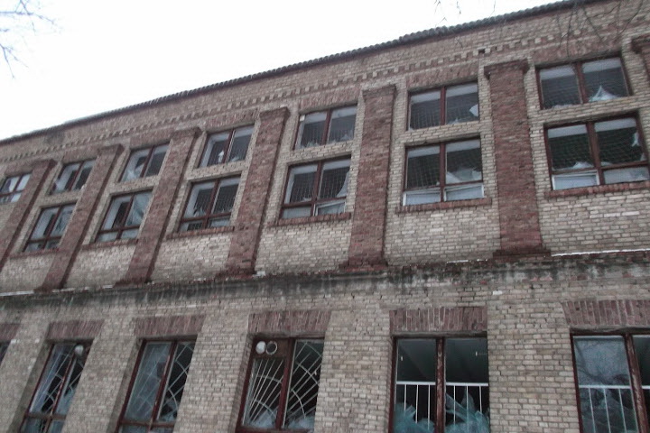 Последствия артобстрелов школ