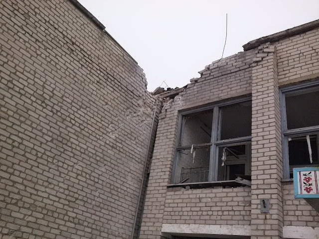 Последствия артобстрелов школ
