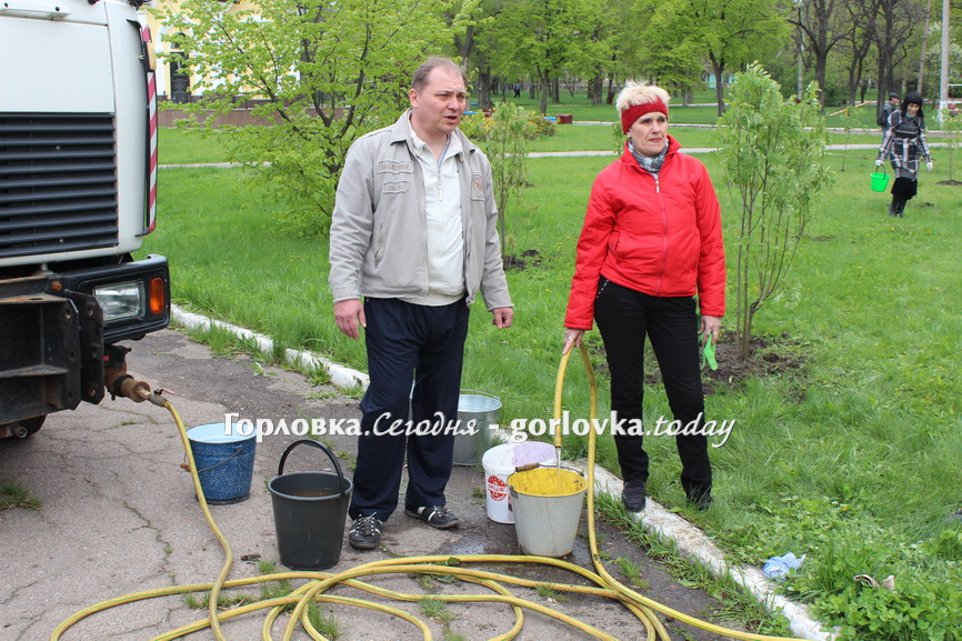Рябиновая аллея в Горловке