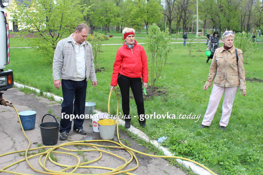 Рябиновая аллея в Горловке
