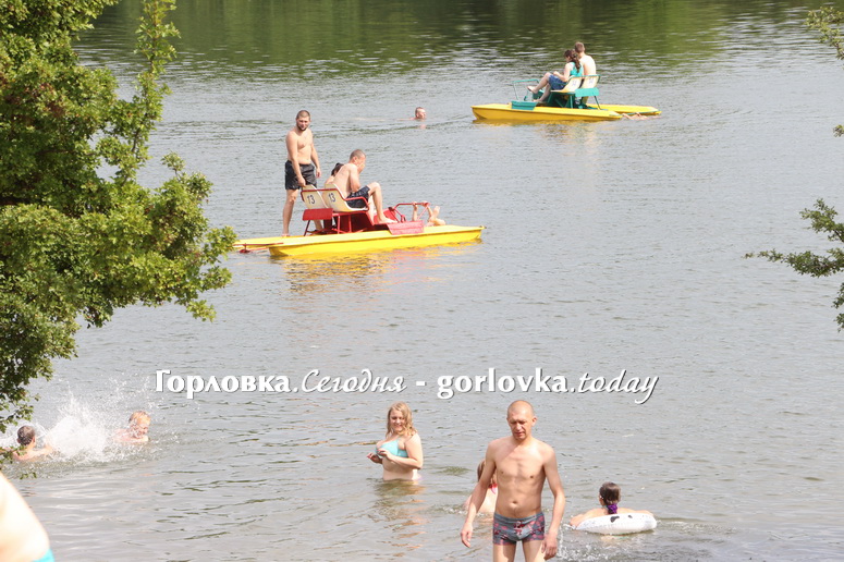 В Горловке прошел Color Open Air