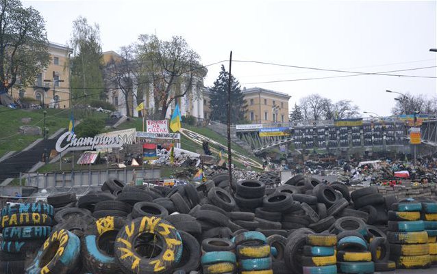 Зачем жгут покрышки на митингах