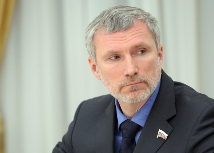 Журавлев