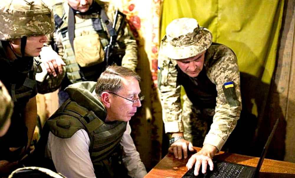 Петрэус