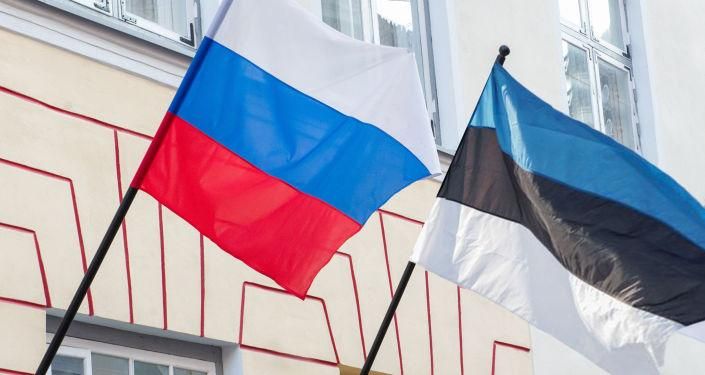 Флаг России и Эстонии