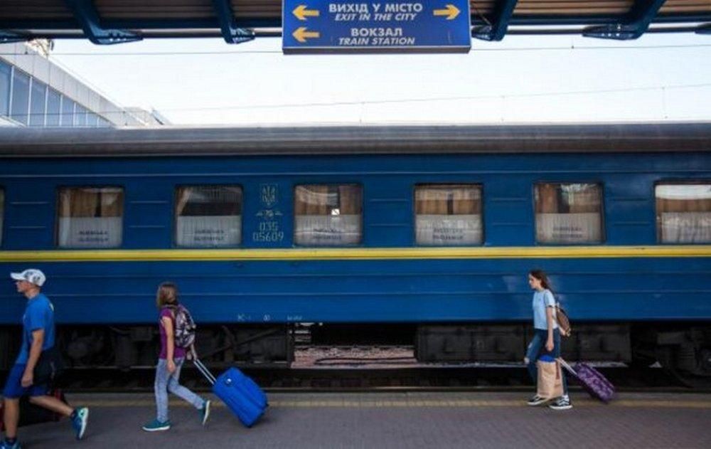 В Киеве сообщили, что хотят восстановить железнодорожное сообщение с Крымом, Россией и Донбассом
