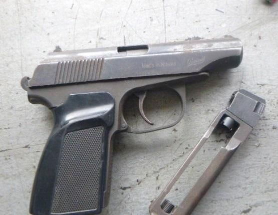 pistolll