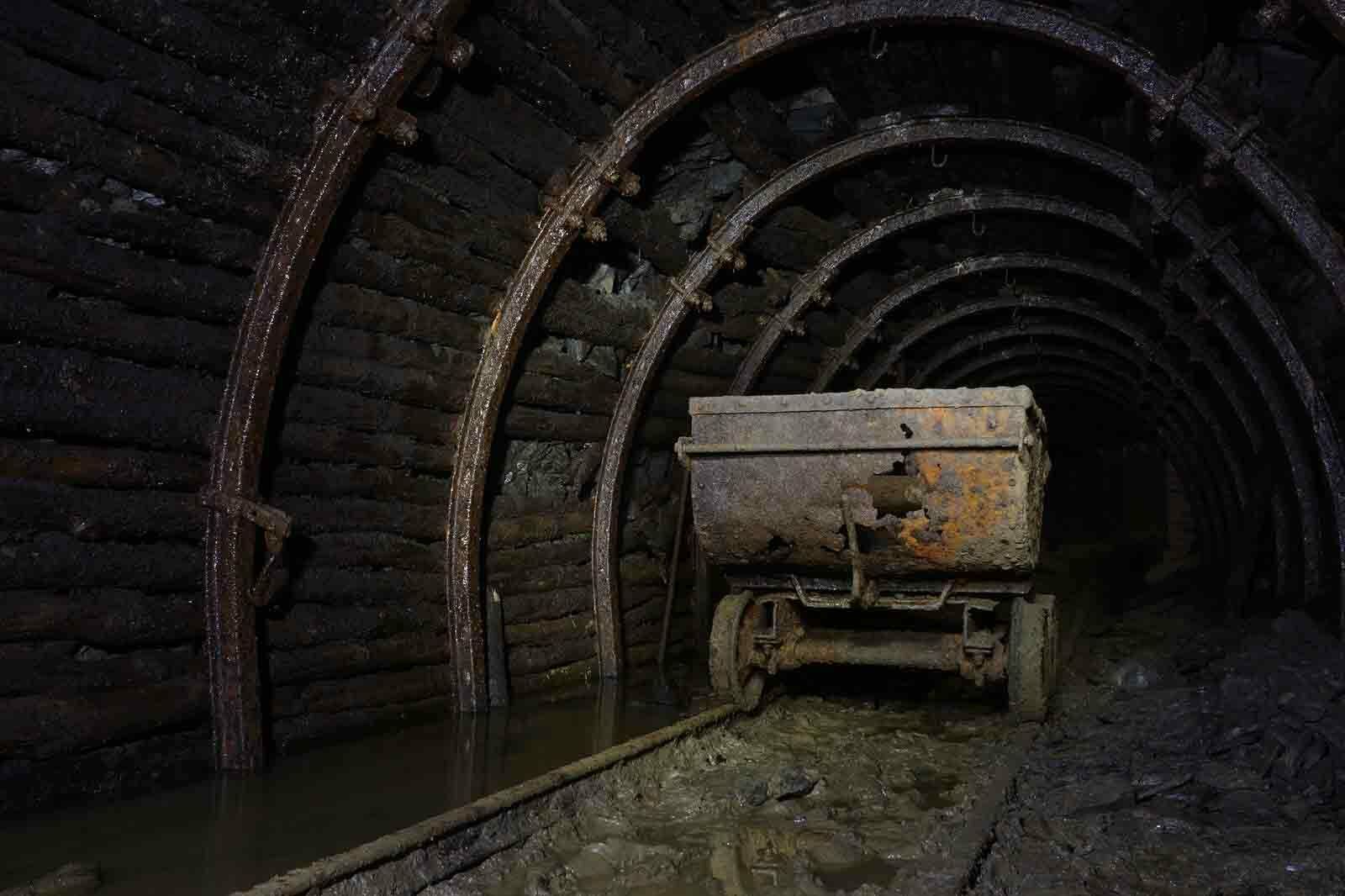 Шахта