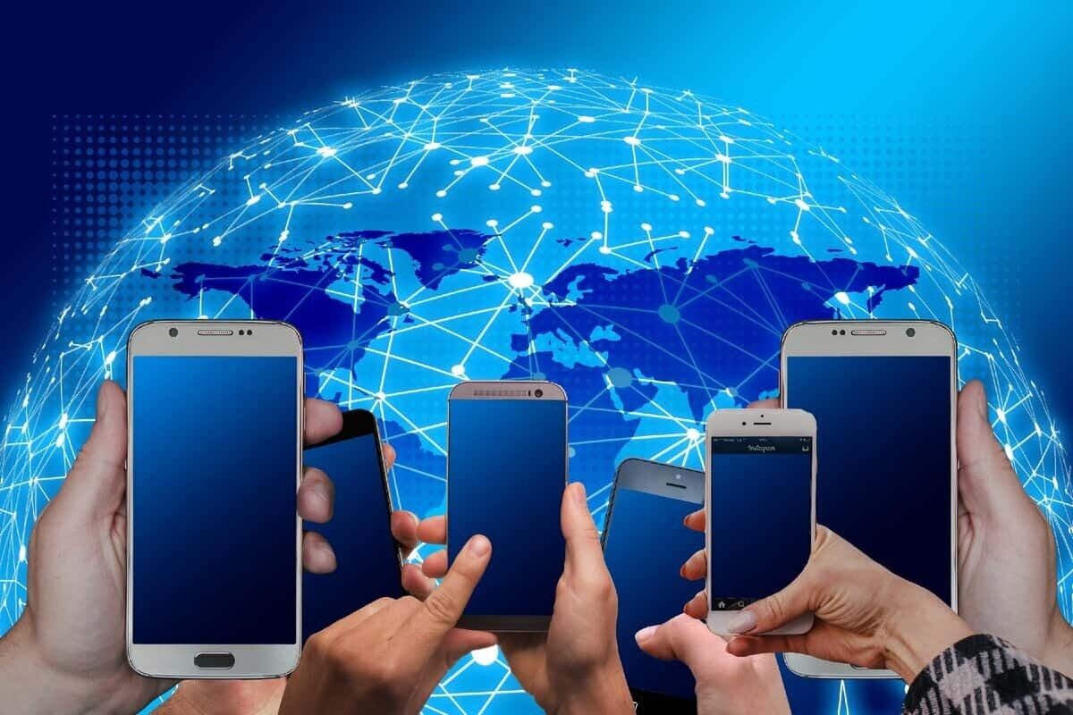 Телефон