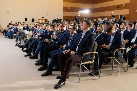  «Лидеры возрождения»