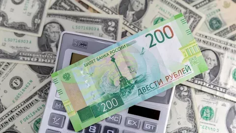 Рубли доллары