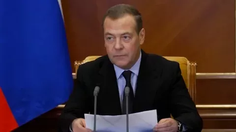 Медведев