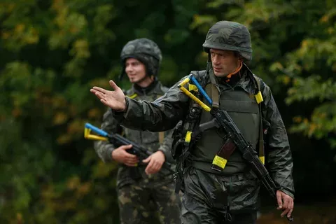 Солдаты