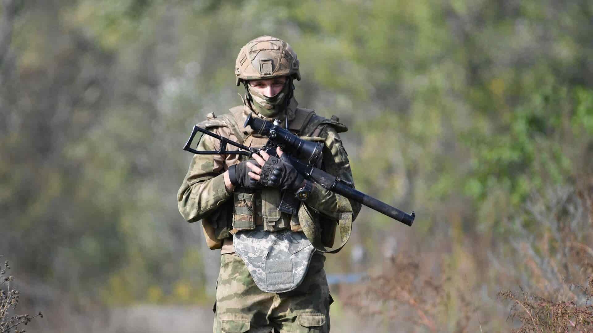 Солдаты