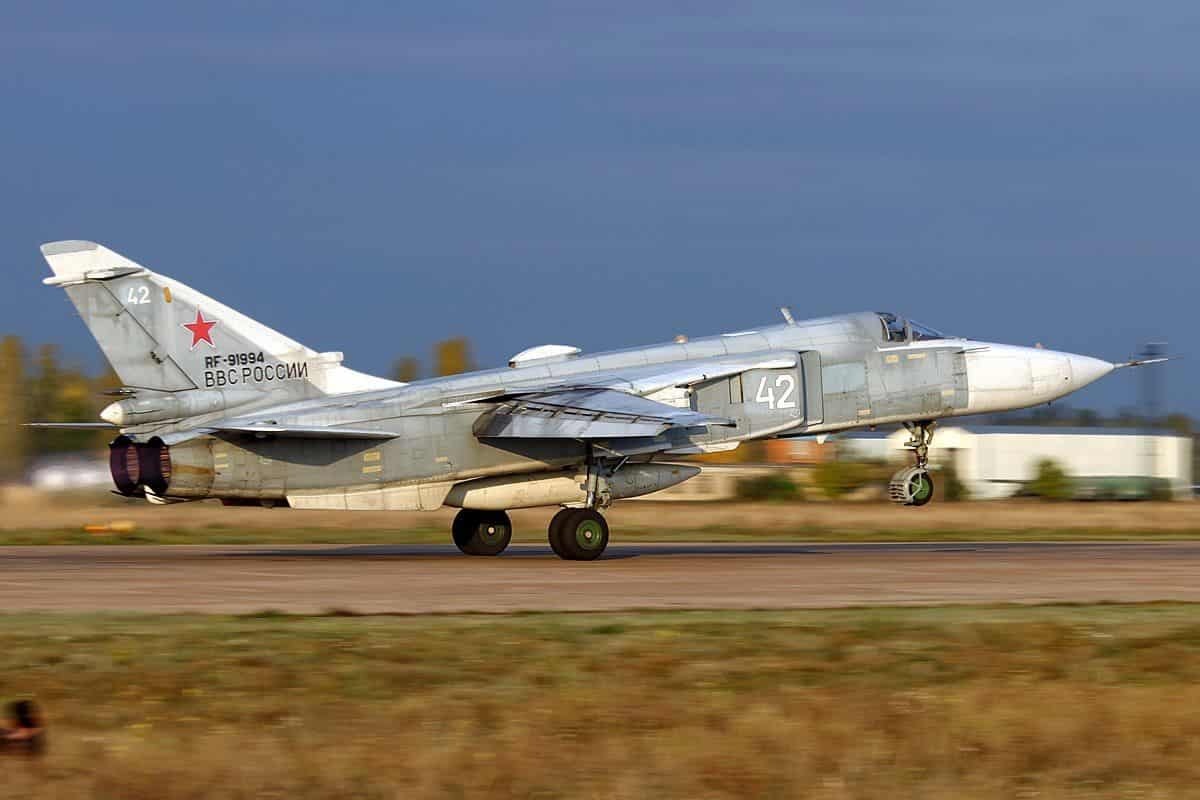 Су-24 FENCER