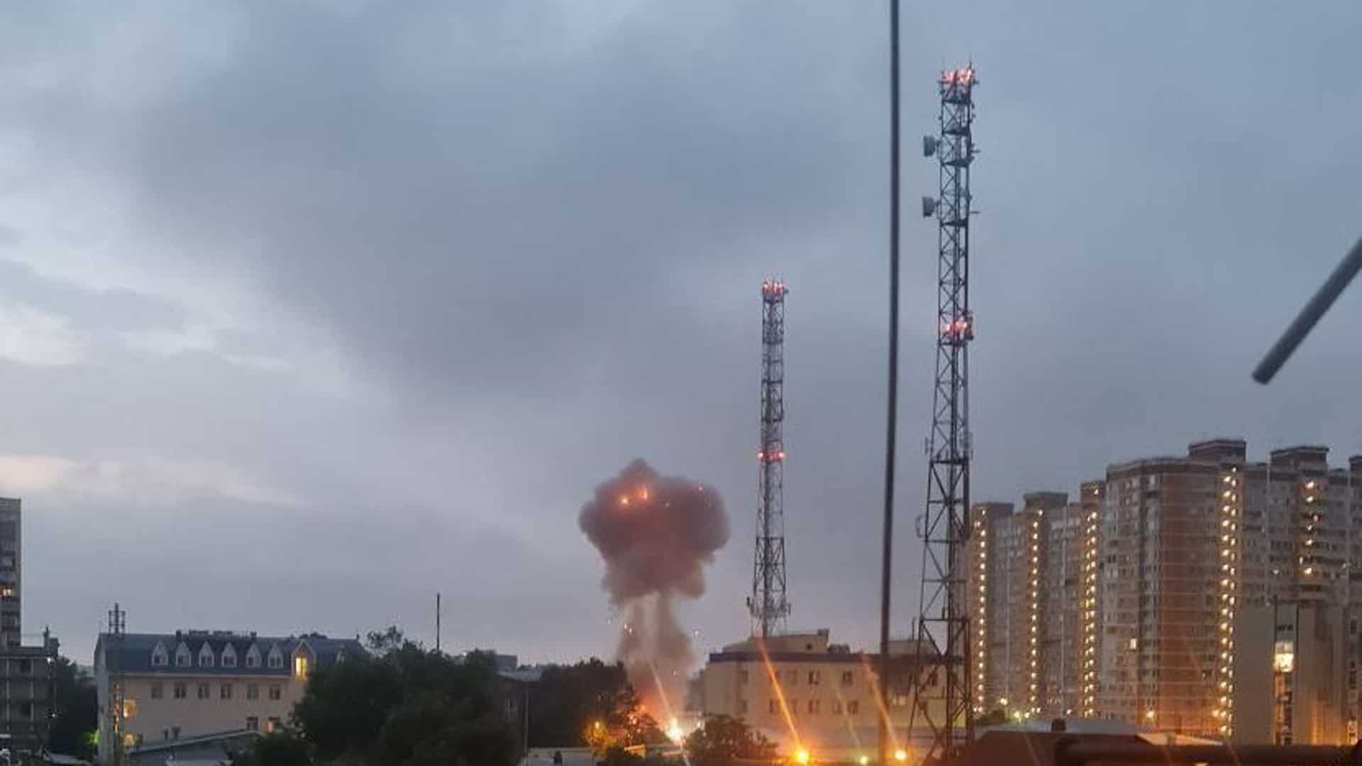 Кубань атаковали. Взрыв здания. Взрыв в Краснодарском крае. Взрывы в Краснодаре сейчас.