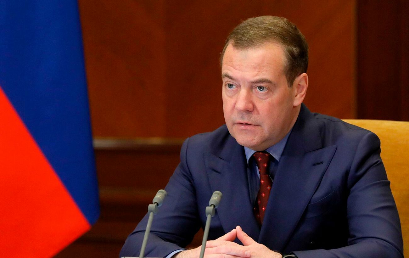 Медведев