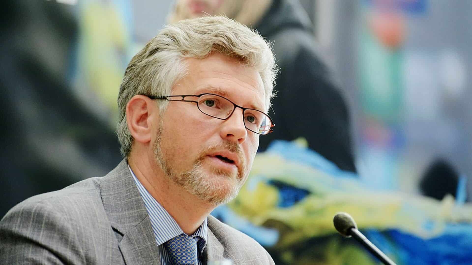 Украинский дипломат