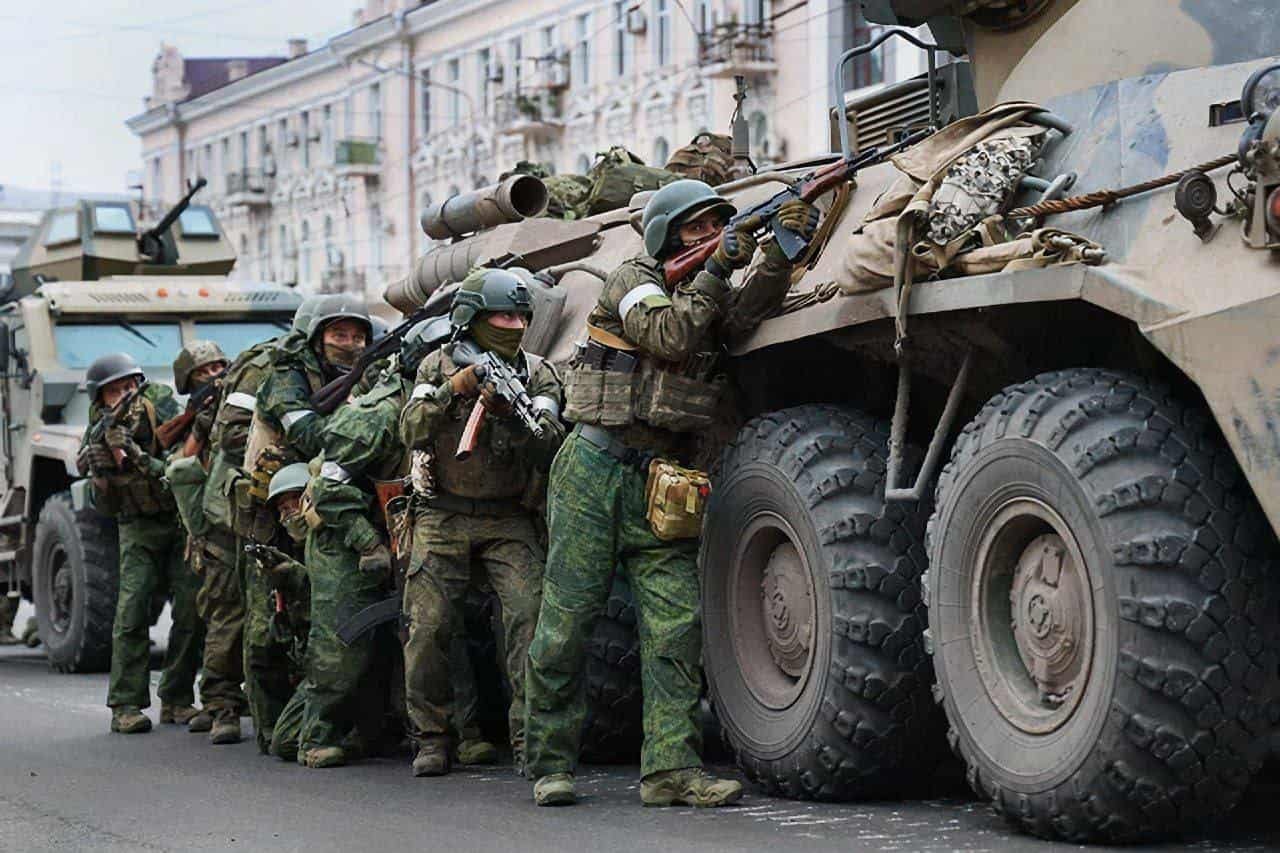 Военные