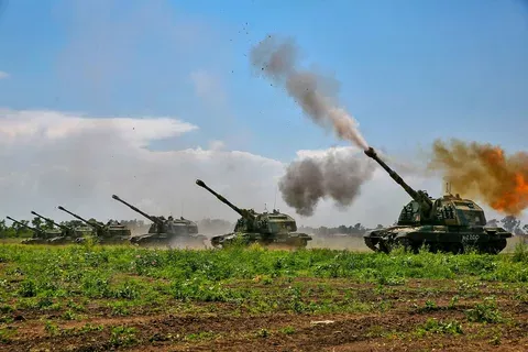 Украинские войска обстреляли Донецк и Ясиноватую