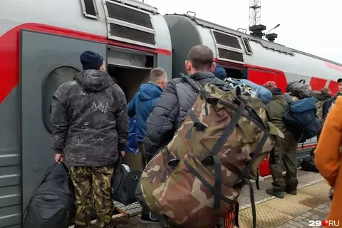 Военком Москвы рассказал, когда начнется рассылка электронных повесток через «Госуслуги»
