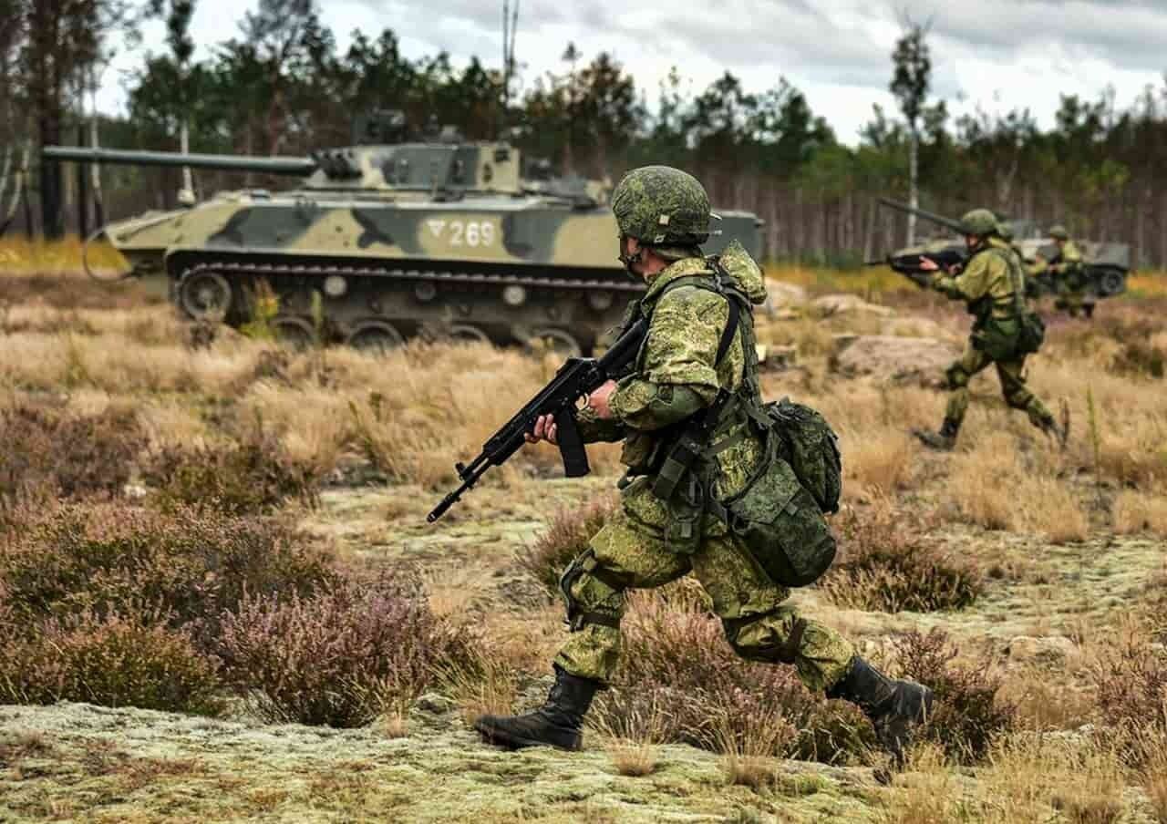 Военные