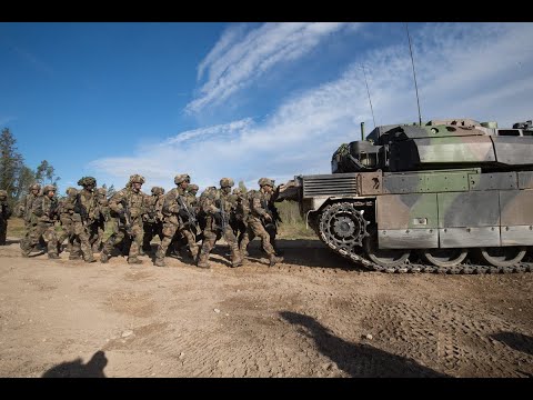 Военные Военные